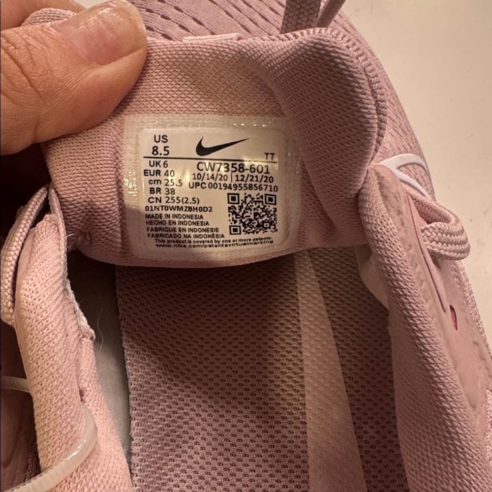 Nike Air Zoom Pegasus’s Running Shoes - Picture 6 of 6